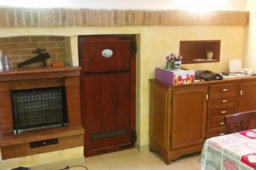 Residenza Nel Borgo Romano 门塔纳 外观 照片